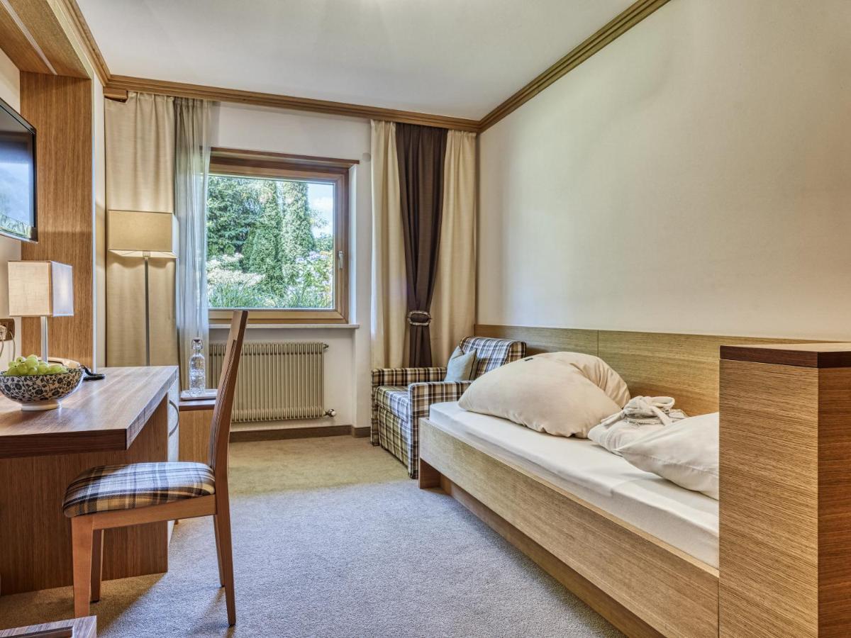 Hotel Traubenheim Tirolo Exteriör bild